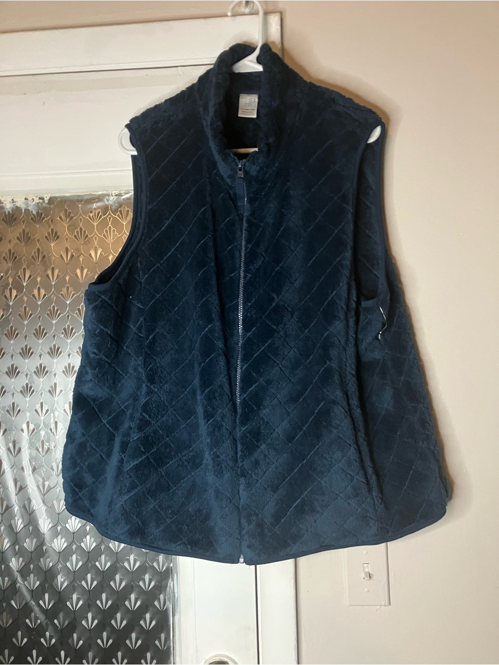 Time and Tru Quilted Plush Navy Zip-Front Vest